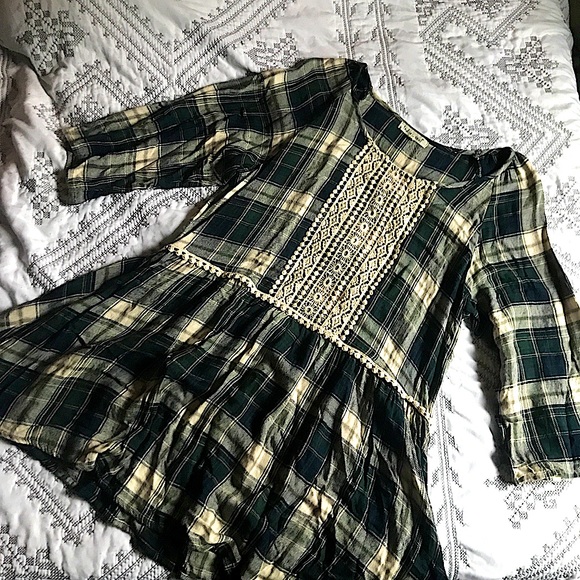 Green Plaid Top - Picture 1 of 3